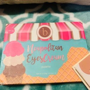 Beauty Bakerie Eyeshadow Palette